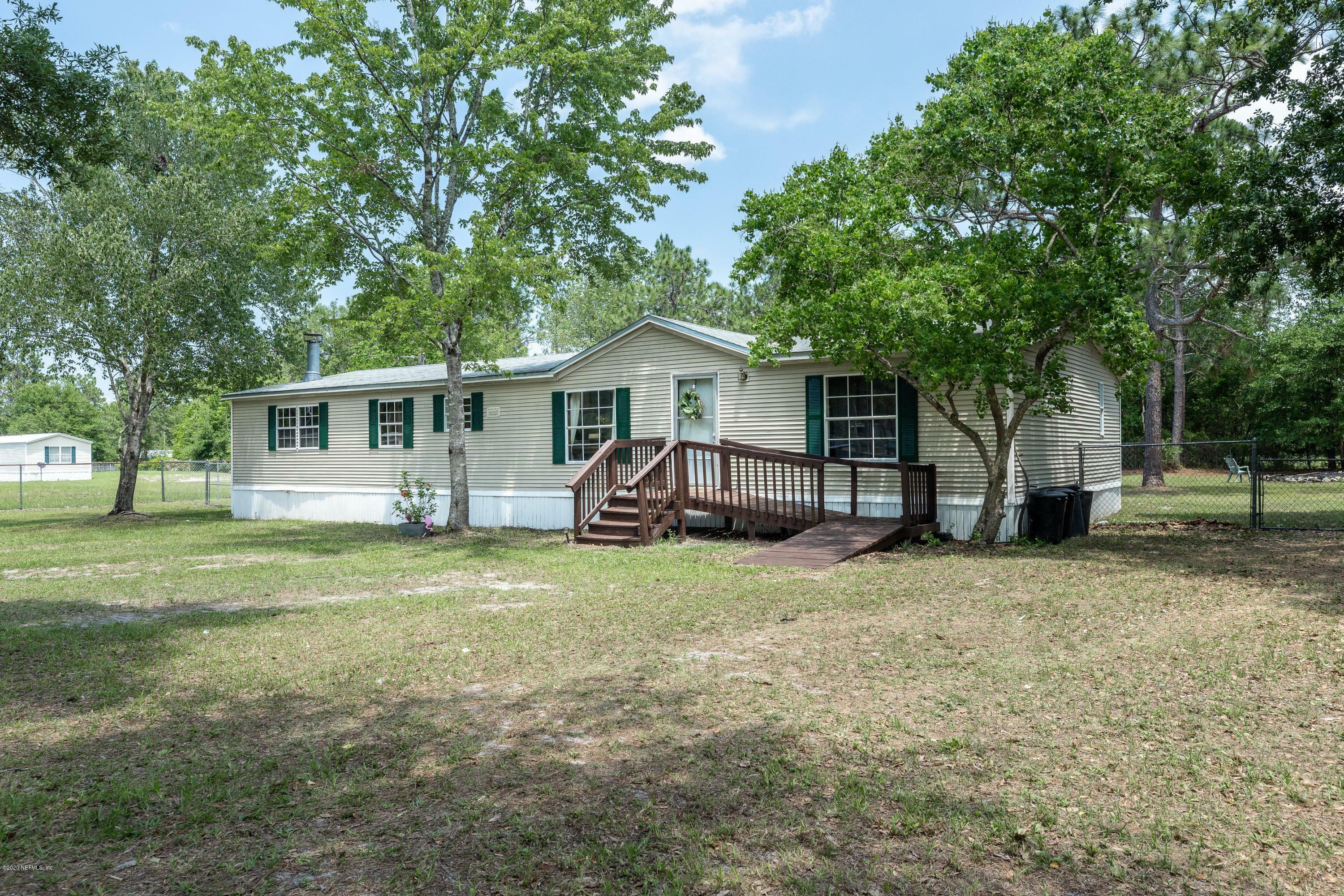 Property Photo:  5525 Squaw Lane  FL 32068 