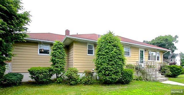 Property Photo:  0-29 Fair Lawn Parkway  NJ 07410 