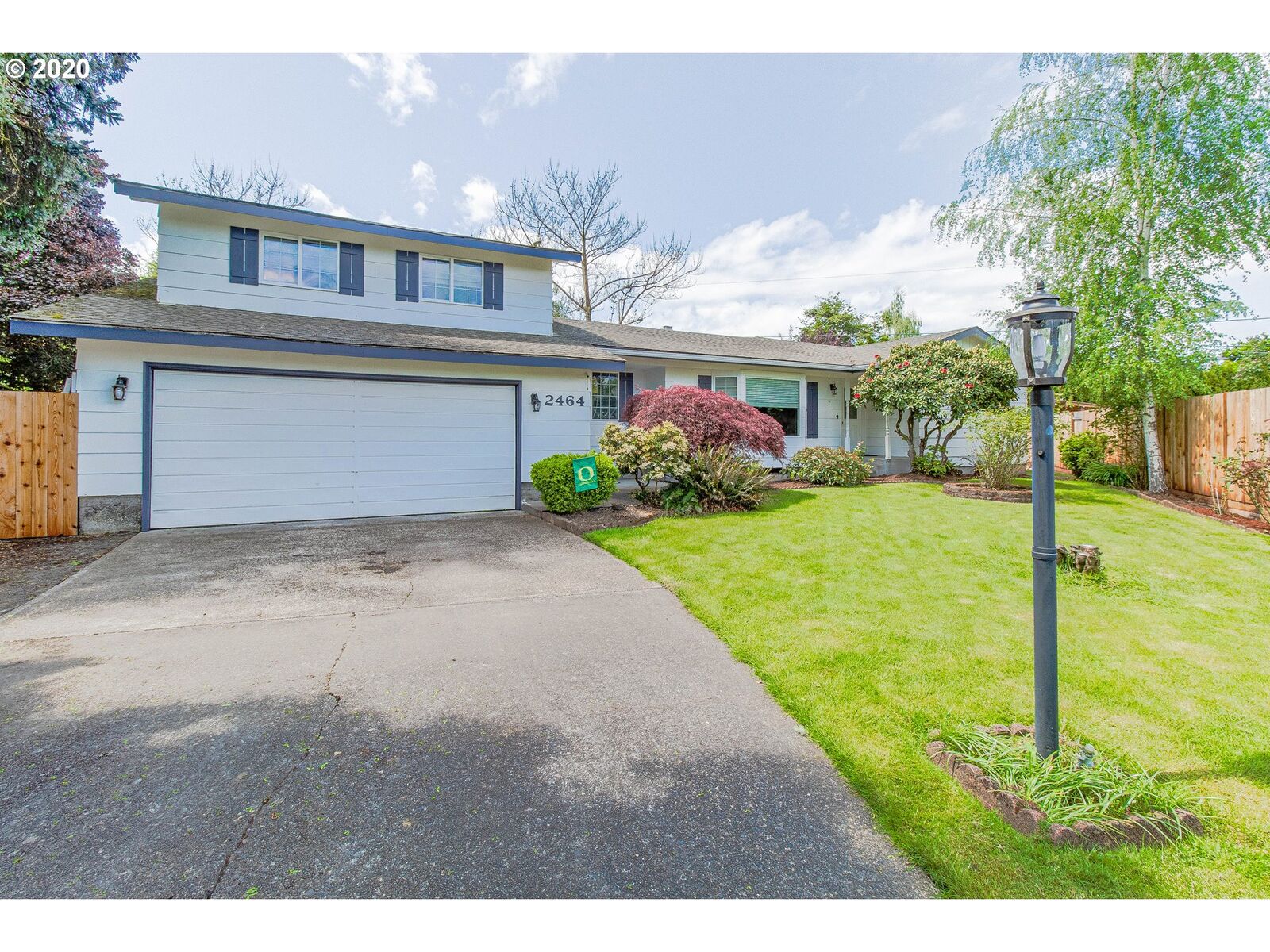 Property Photo: 2464 37th St OR 97477