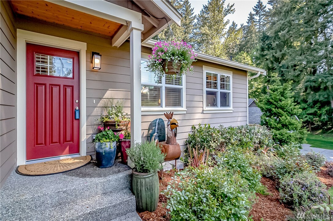 Property Photo:  2725 86th St SE  WA 98208 