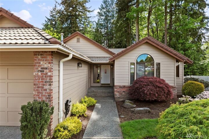 Property Photo: 16620 14th Avenue SE WA 98012