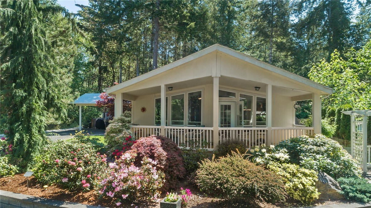 Property Photo:  760 E Trails End Drive  WA 98528 