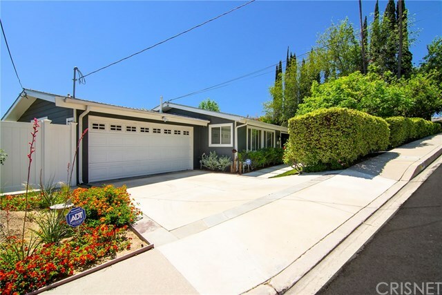 5671 Collins Place  Woodland Hills CA 91367 photo