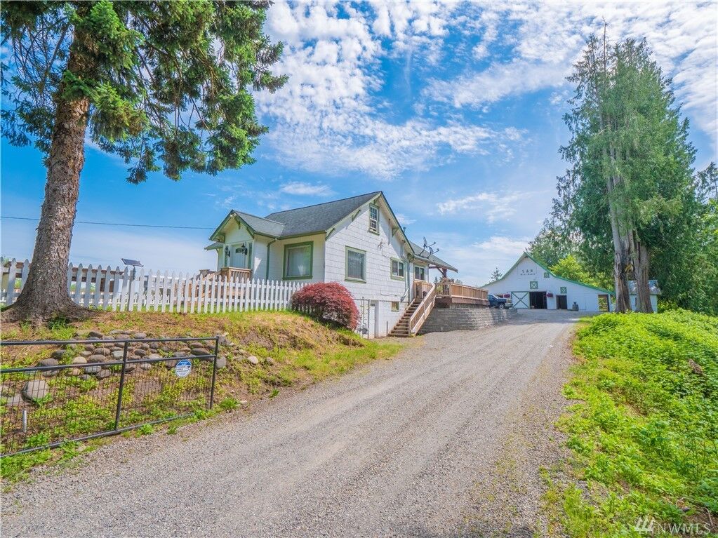 Property Photo:  45326  196th Avenue SE  WA 98022 