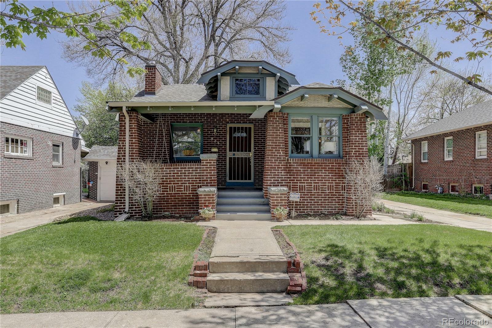 Property Photo:  924 N Monroe Street  CO 80206 