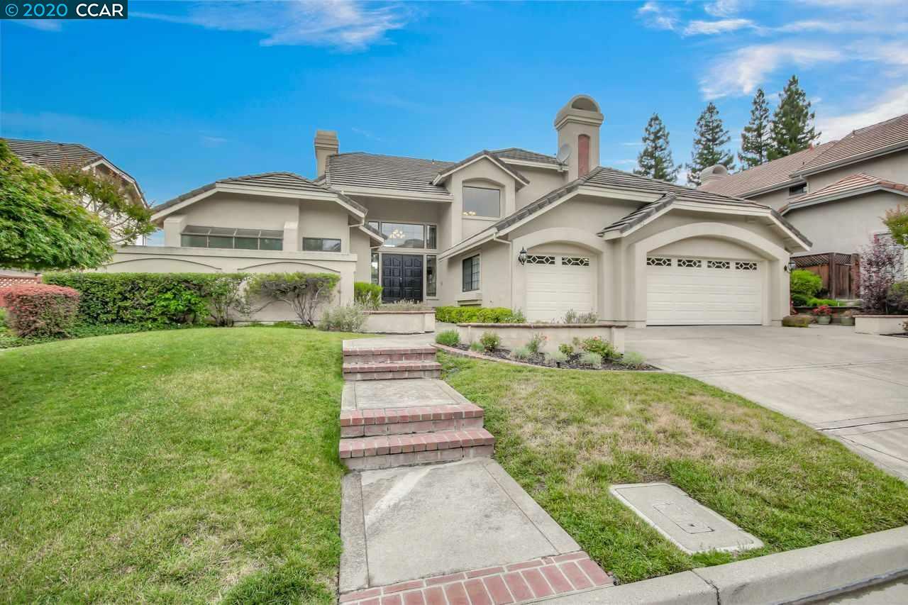 Property Photo:  52 Camelot Ct  CA 94507 