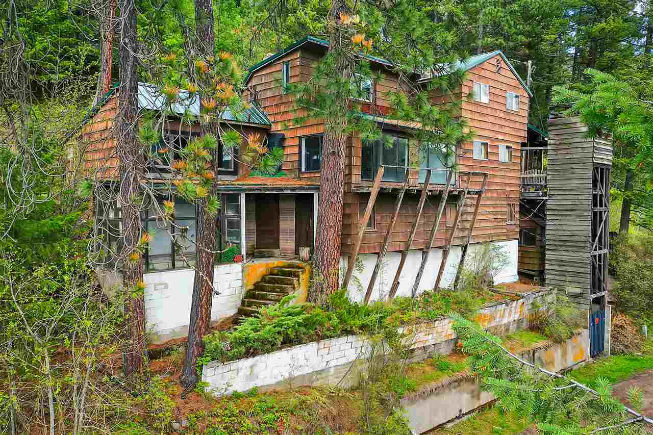 Property Photo:  4003 N Deer Lake Rd  WA 99148 