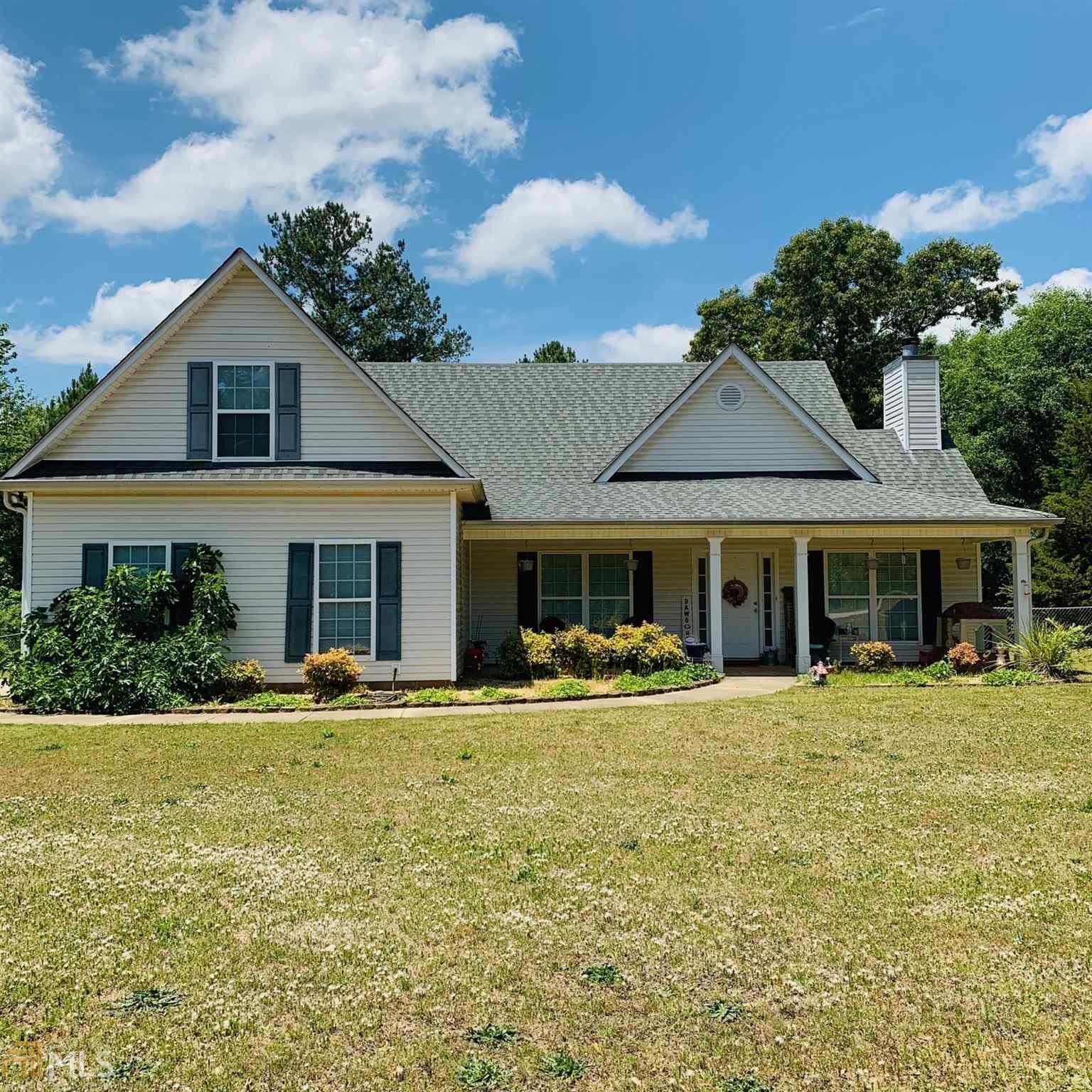 Property Photo:  305 Liberty Bell Ln  GA 30224 