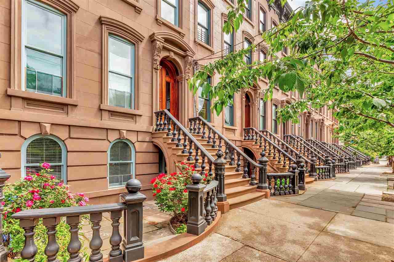 Property Photo: 278 Montgomery St 4 NJ 07302