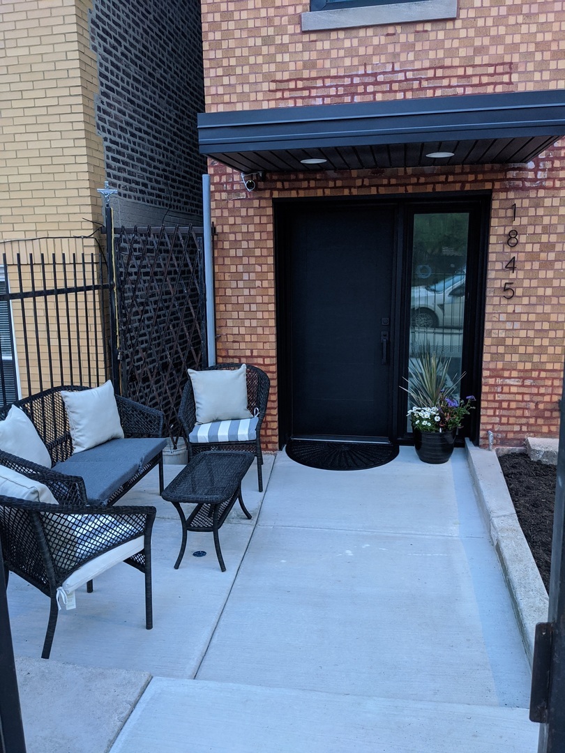 Property Photo: 1845 South Wood Street 1 IL 60608