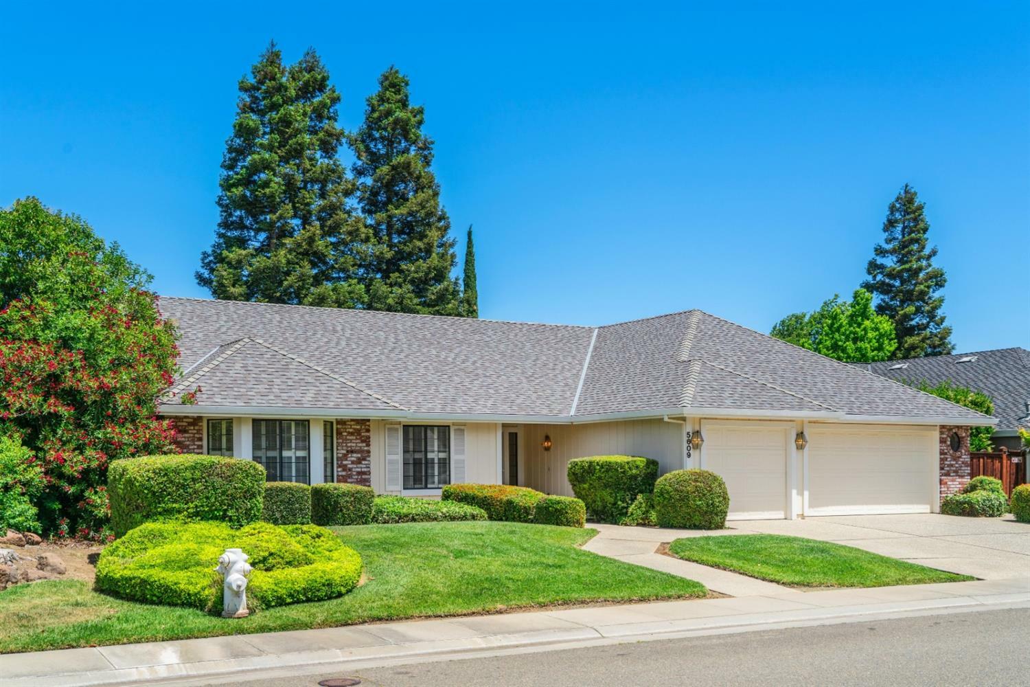 Property Photo:  5609 East Brook Way  CA 95758 