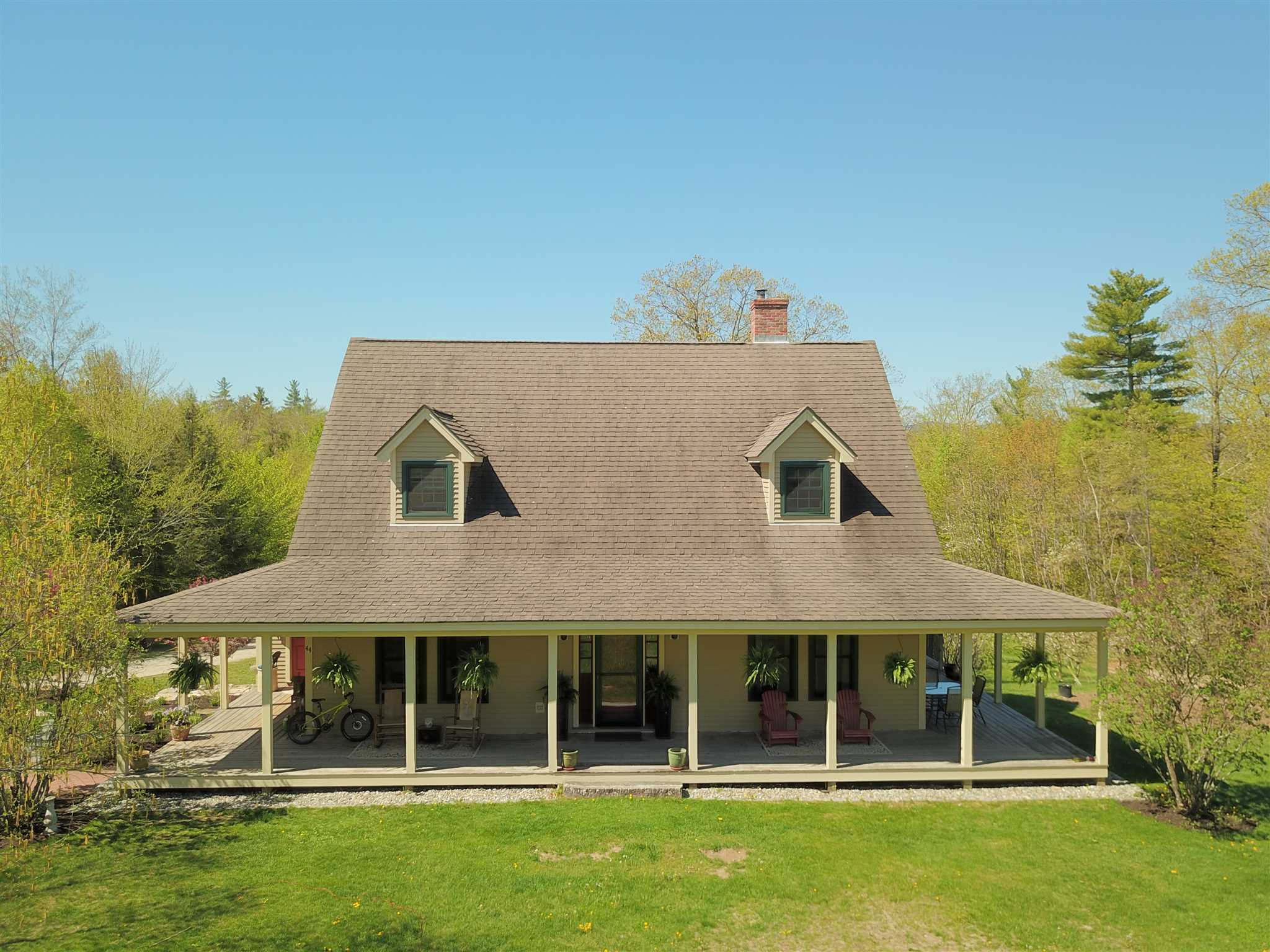 Property Photo:  44 Southfield Road  NH 03260 