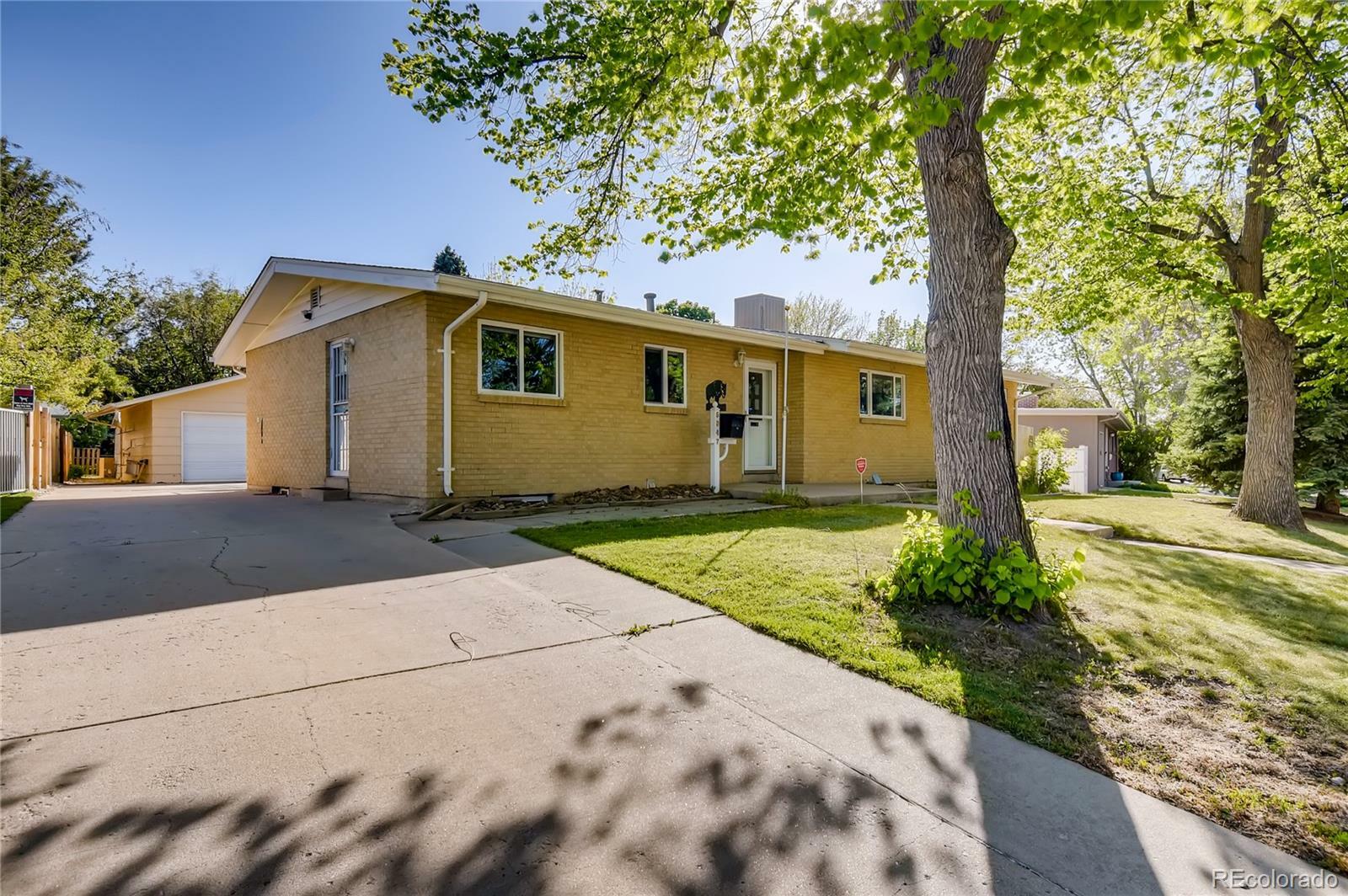 Property Photo:  6047 S Westview Street  CO 80120 