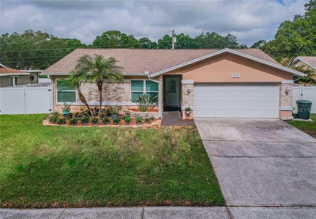 Property Photo:  3115 Coventry Lane  FL 34695 