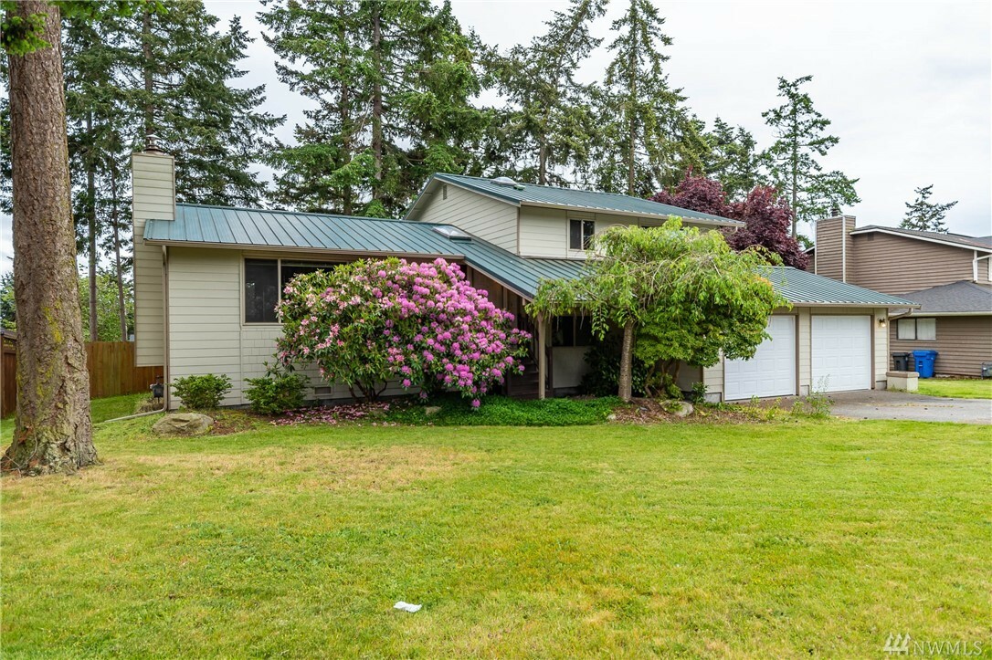 Property Photo:  459 NW Columbia  WA 98277 