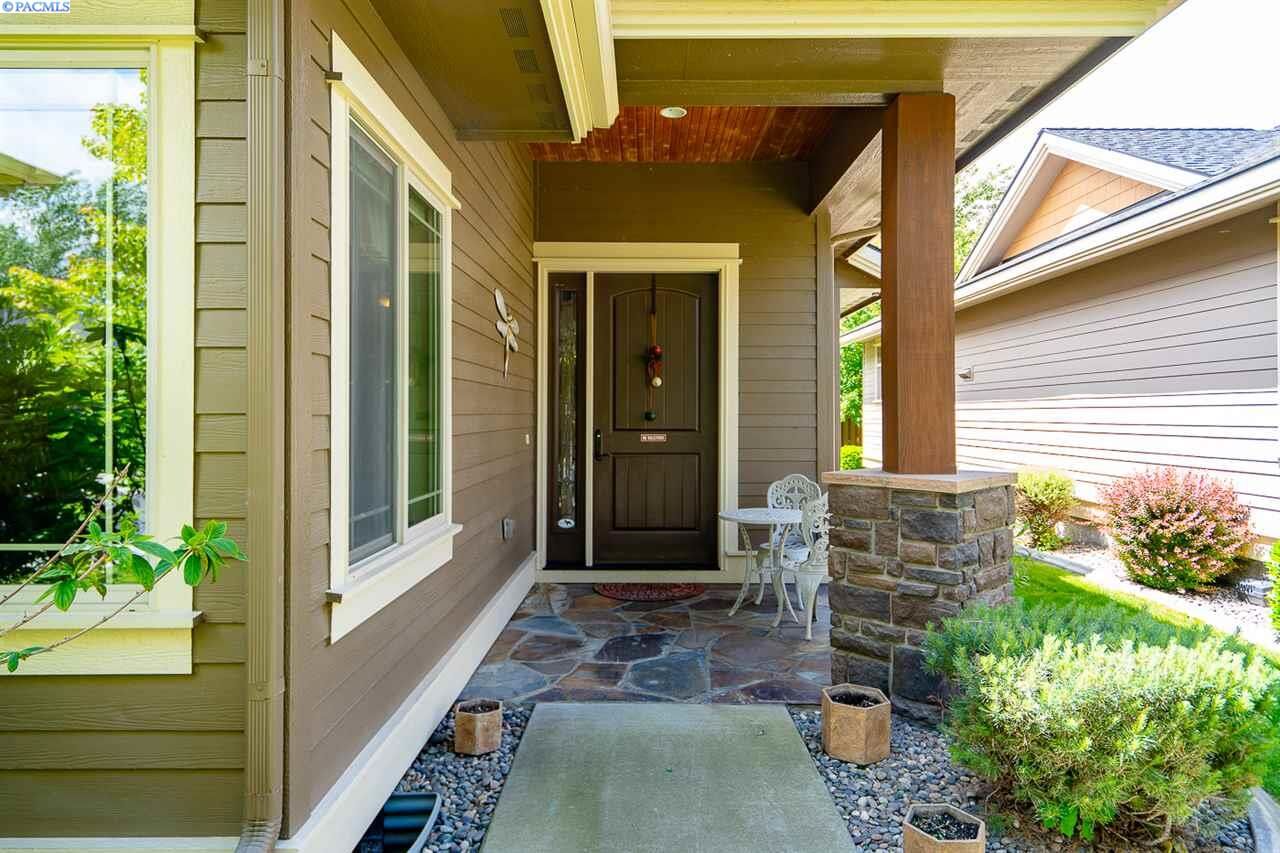 Property Photo:  2557 Lavender Ct.  WA 99354-2606 