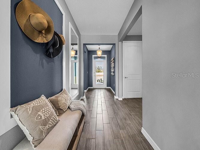 Property Photo: 1438 Savoy Lane FL 32771