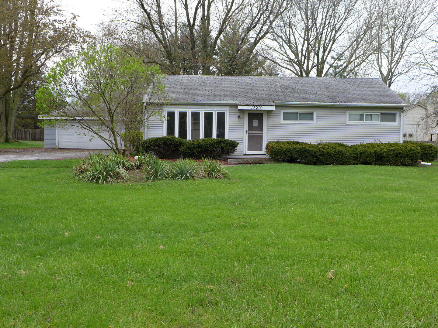 Property Photo: 17210 Olcott Avenue IL 60477