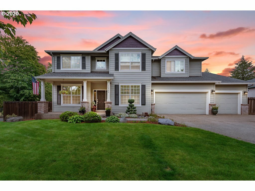 Property Photo: 16463 Willamette Valley Dr OR 97045