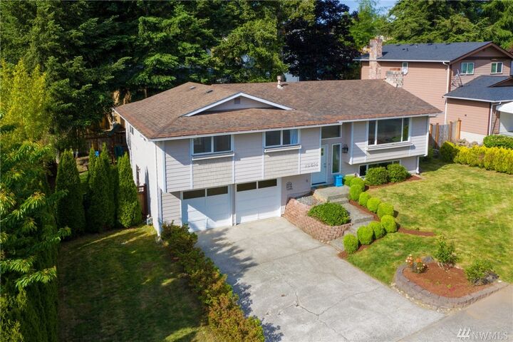 Property Photo: 12814 NE 136th Street WA 98033