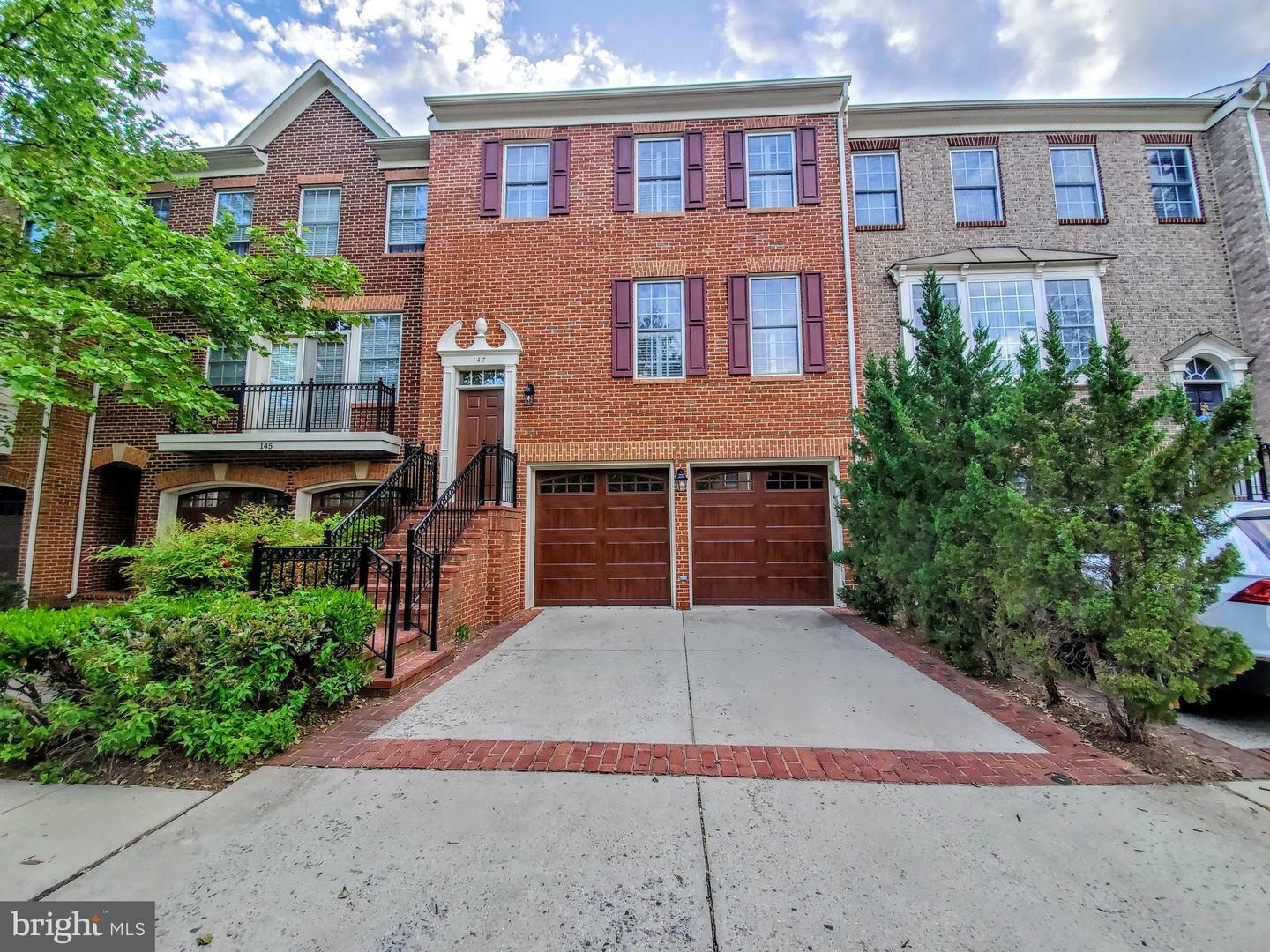 Property Photo: 147 Herndon Mill Circle VA 20170