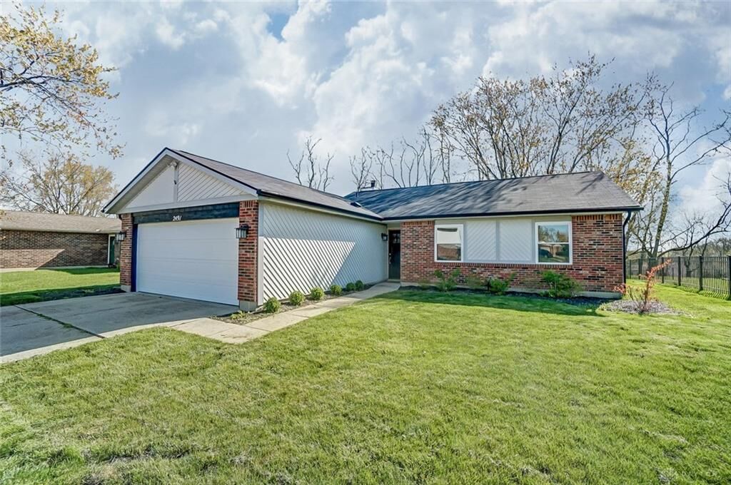 Property Photo: 2491 Windsor Village Drive OH 45342