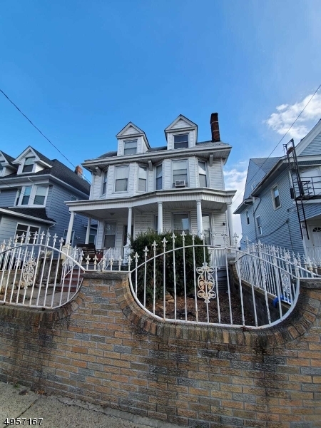 Property Photo:  695 Ridge St  NJ 07104 