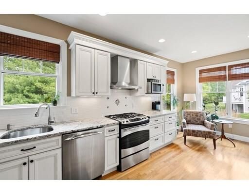 Property Photo:  6 Margauxs Way 6  MA 02056 