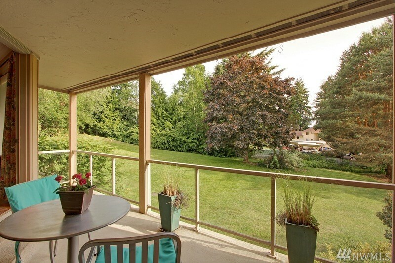 Property Photo:  23003 Lakeview Dr 208  WA 98043 