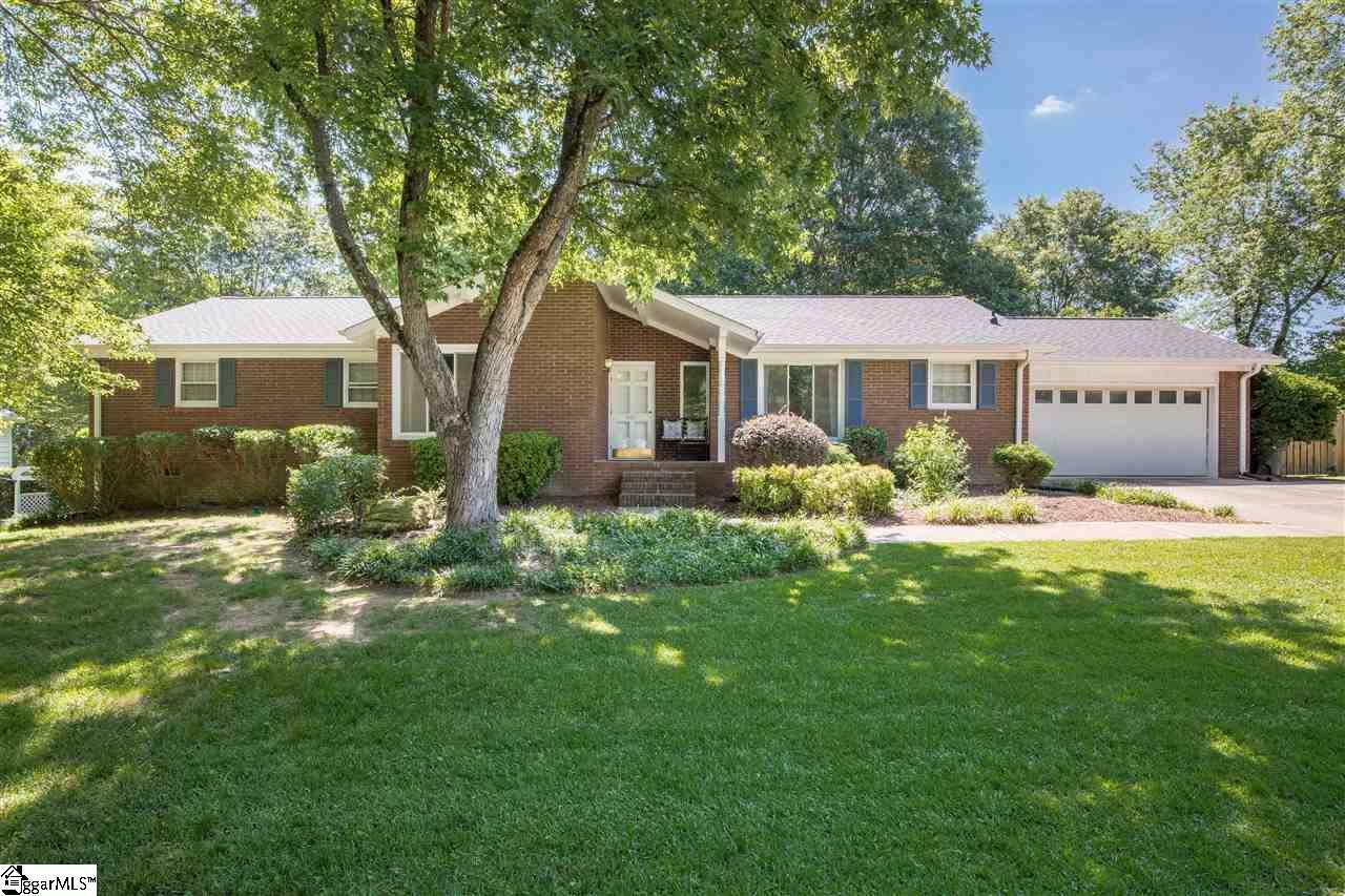 Property Photo: 502 E Hackney Road SC 29650