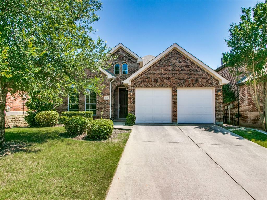 Property Photo: 1134 Burnett Drive TX 76226