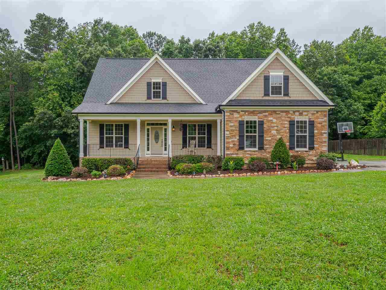 Property Photo:  1707 Creekview Drive  NC 27525 