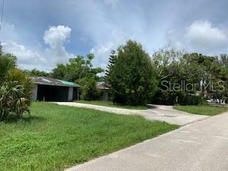 Property Photo:  510 Leach Street  FL 34223 