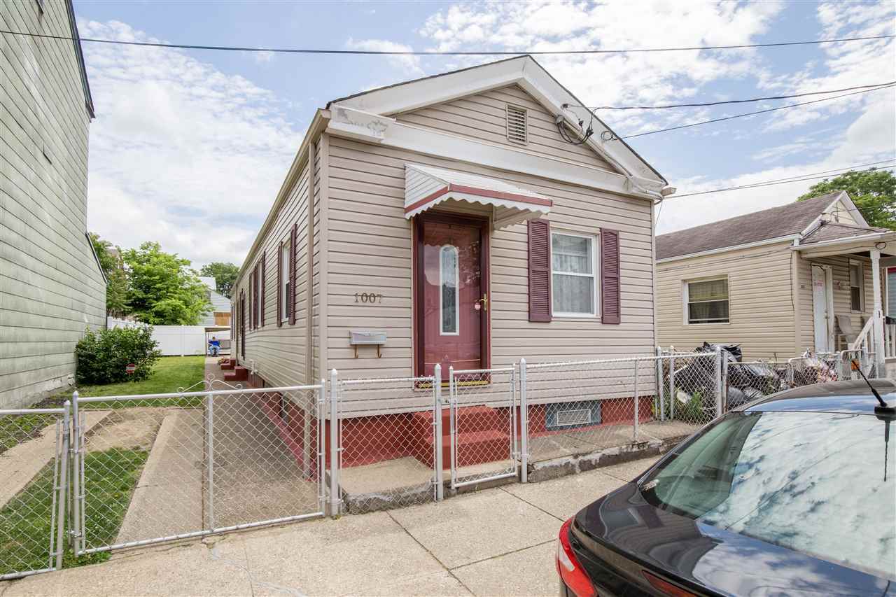 Property Photo:  1007 Ann Street  KY 41071 