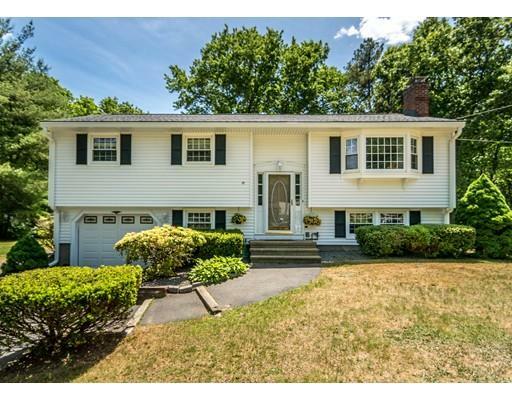 Property Photo: 17 Burnham Rd MA 01862