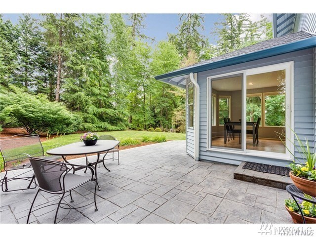 Property Photo: 1924 223rd Ave SE WA 98075