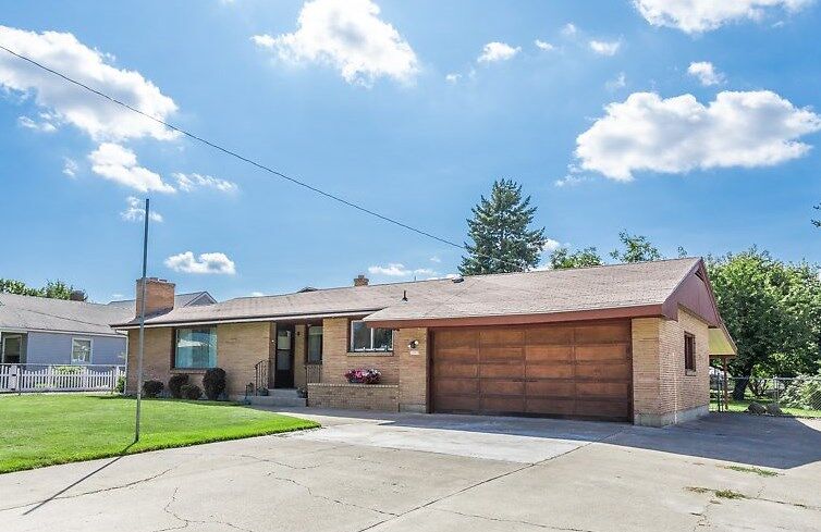 Property Photo: 2307 N Bradley Rd WA 99212