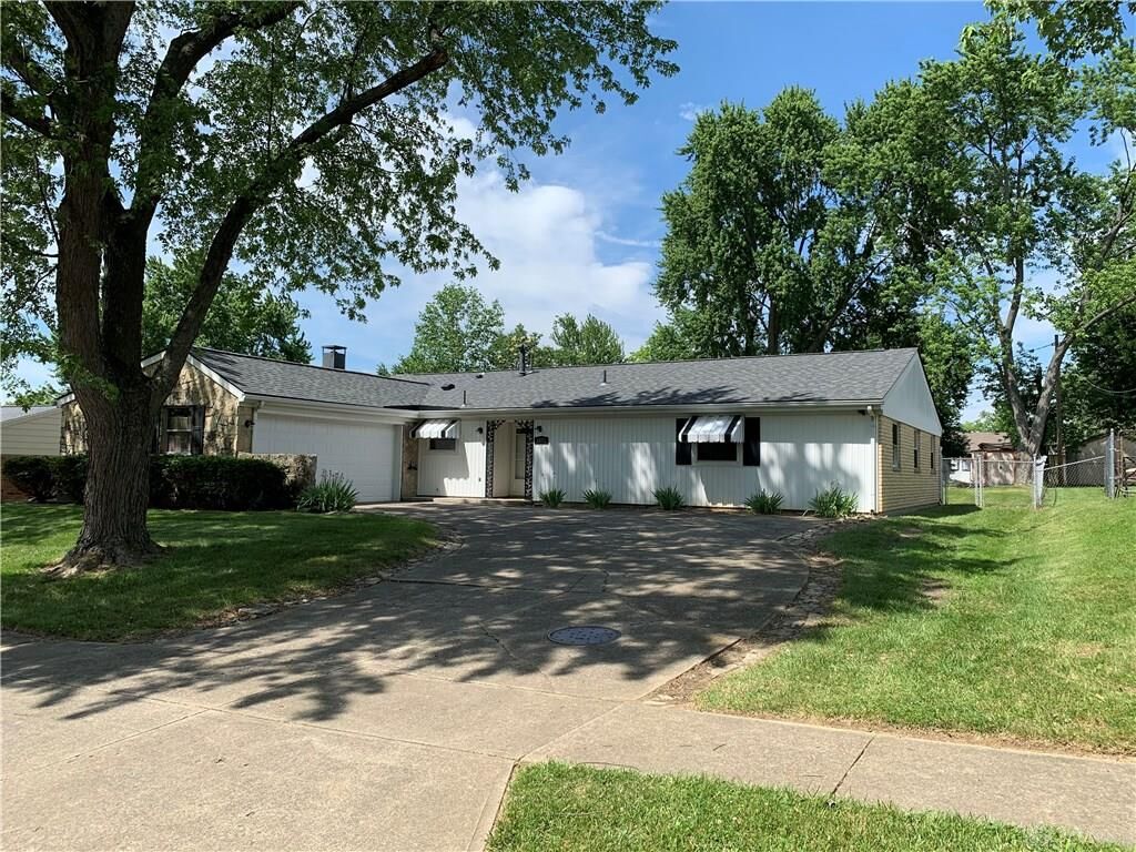 Property Photo: 6523 Millhoff Drive OH 45424