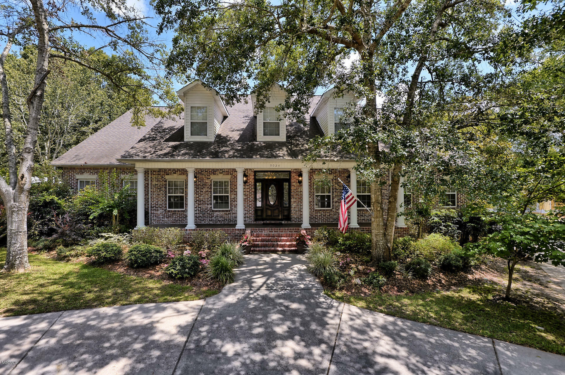 Property Photo:  9024 River Oaks Court  MS 39532 