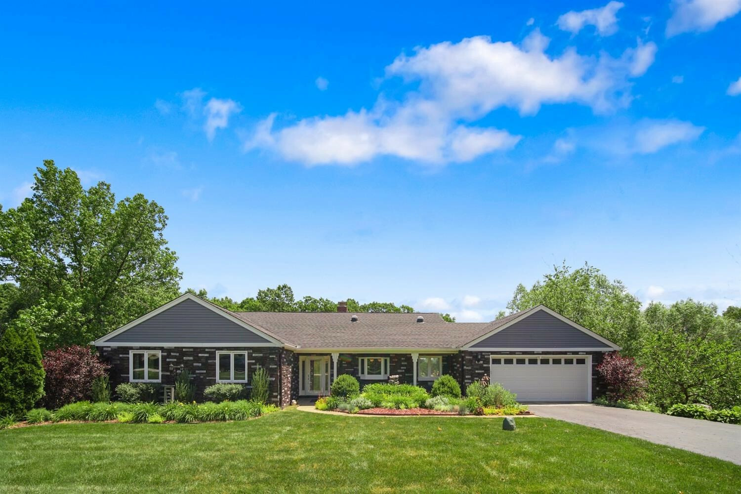 Property Photo: 105 Sylvan Drive IN 46385