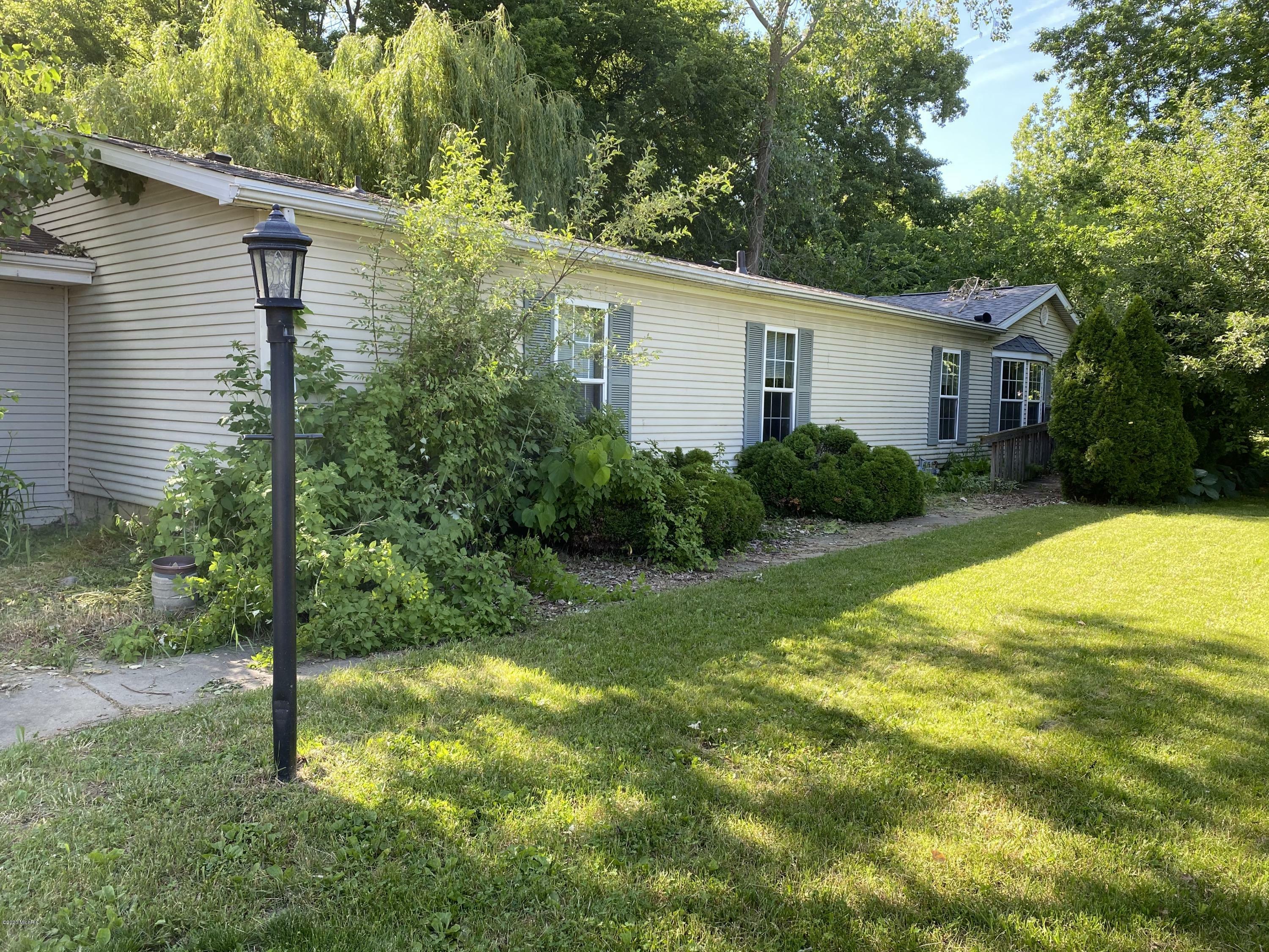 Property Photo:  454 Richard Street  MI 49082 