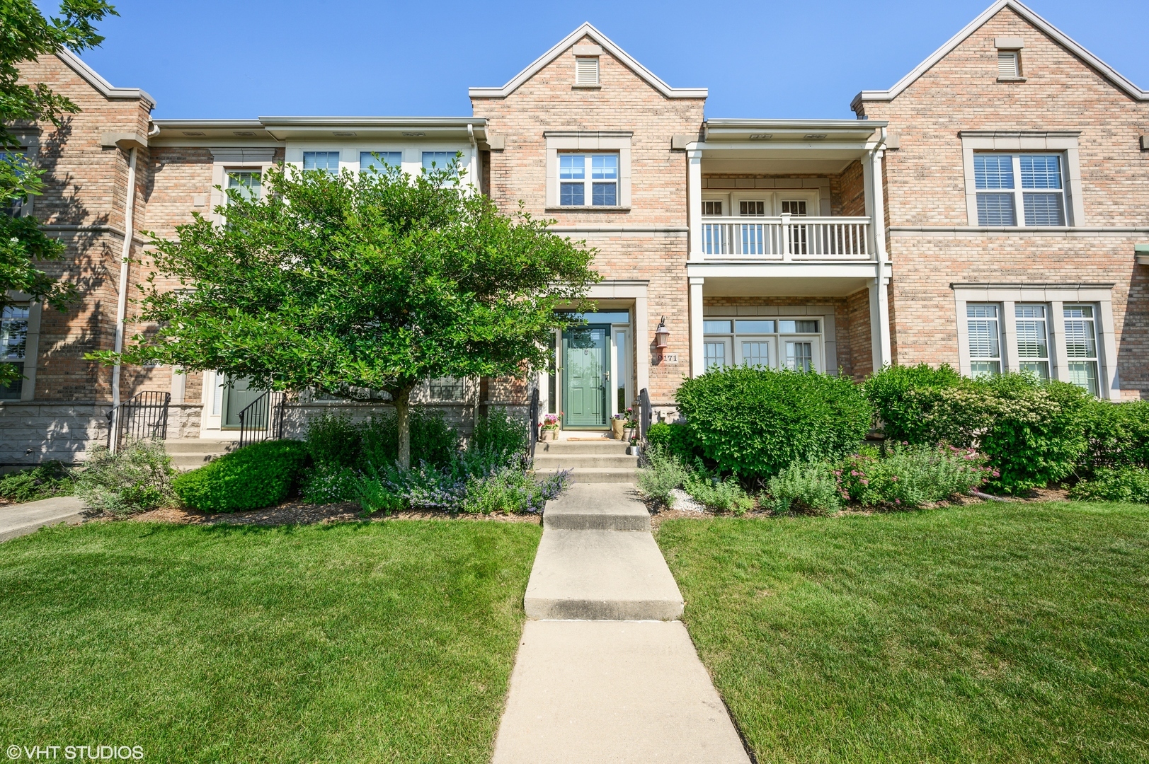 Property Photo:  2171 Patriot Boulevard  IL 60026 