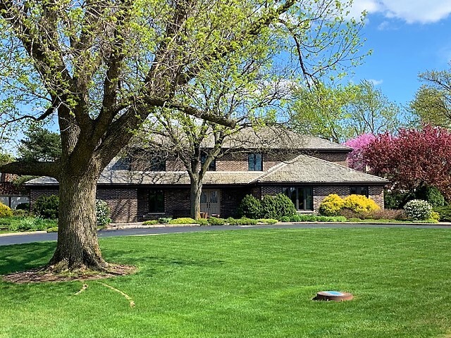 Property Photo:  12 Victoria Court  IL 60523 