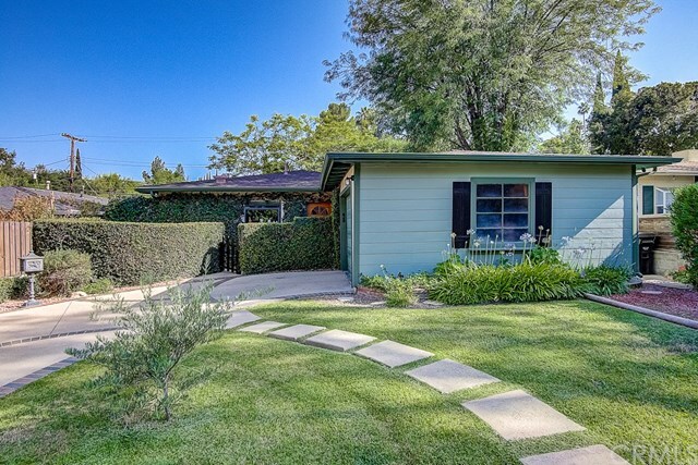 Property Photo:  22232 Buena Ventura Street  CA 91364 