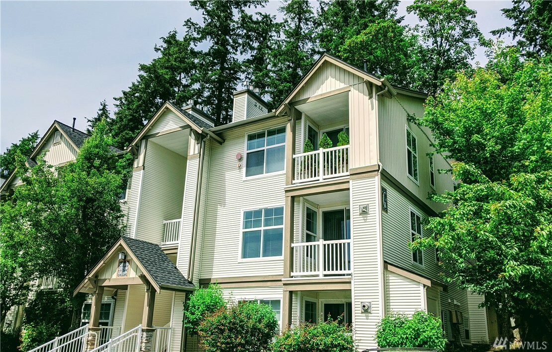 Property Photo: 23420 SE Black Nugget Rd G204 WA 98029