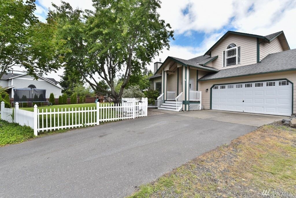 Property Photo:  952 NW Durango Court  WA 98311 