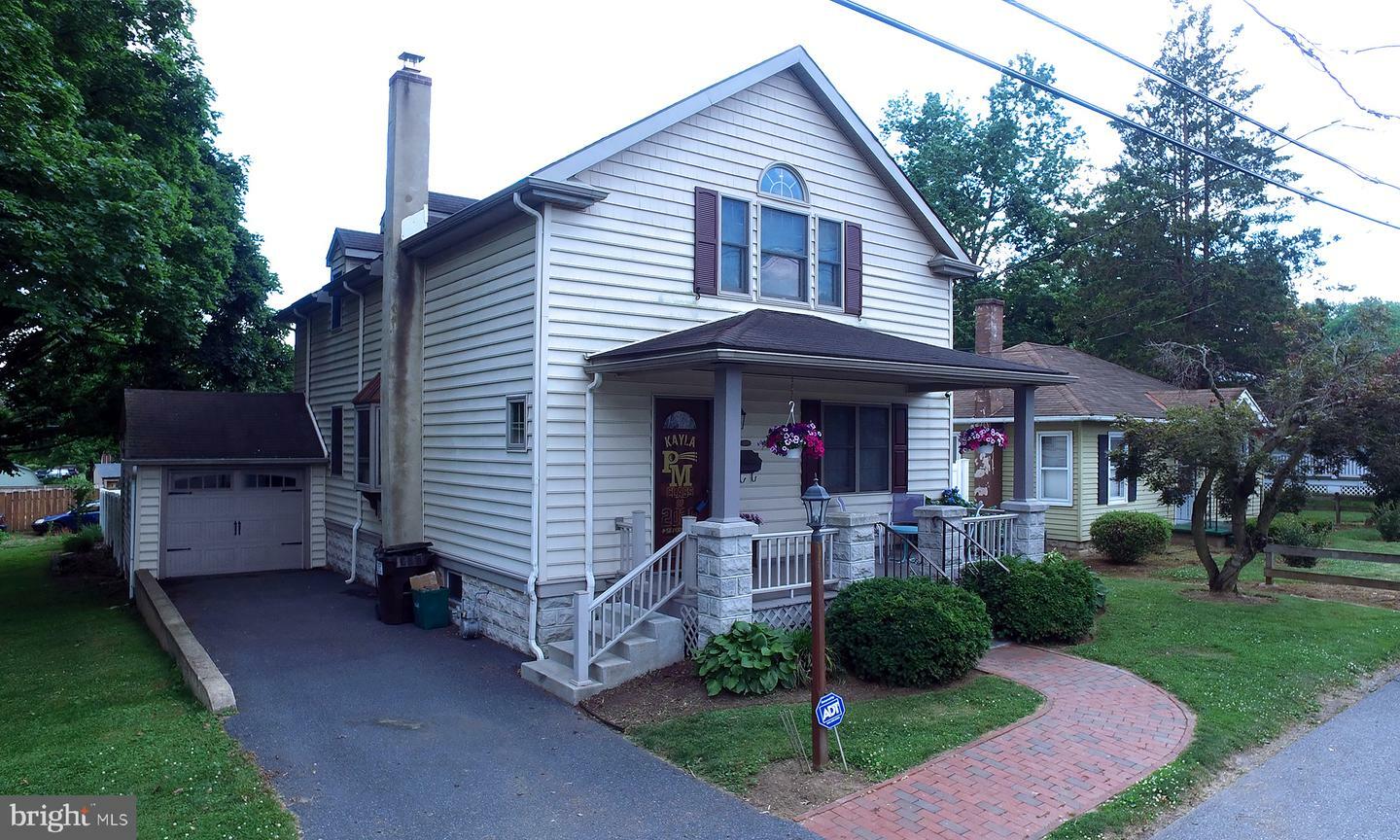 Property Photo:  1732 Temple Avenue  PA 17603 