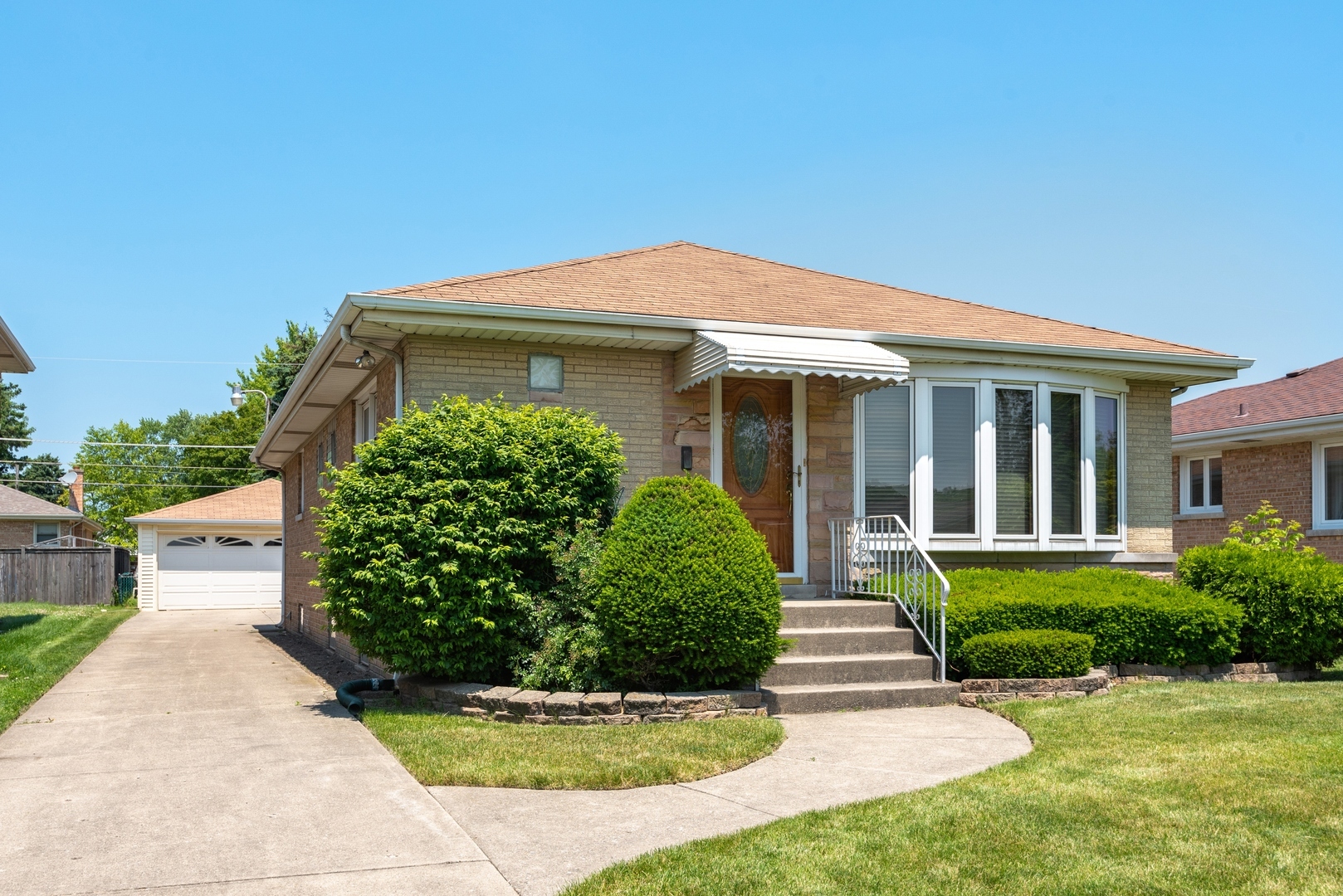 Property Photo:  5712 Reba Street  IL 60053 