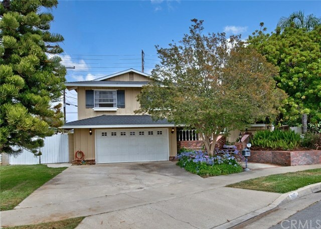 Property Photo:  1437 N Pine Street  CA 92867 