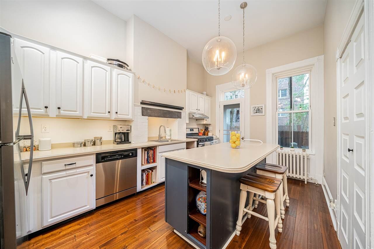 Property Photo:  1032 Willow Ave 1  NJ 07030 